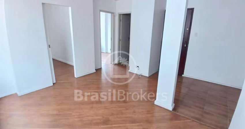 Aparatamento a venda na rua general roca, próximo ao metrô, 2 quartos, com 55 m², 1 vaga na escritura e portaria 24 horas