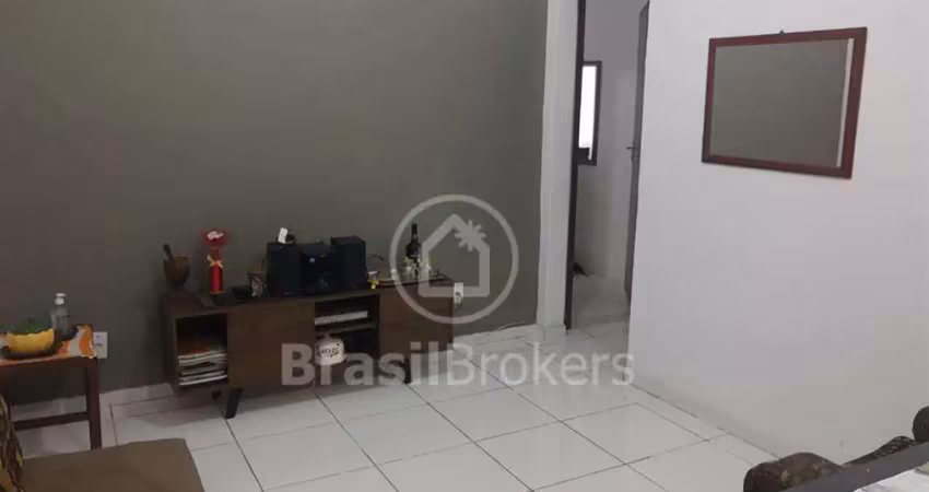 Excelente apartamento sala quartos ótima localização próximo aos arcos da lapa