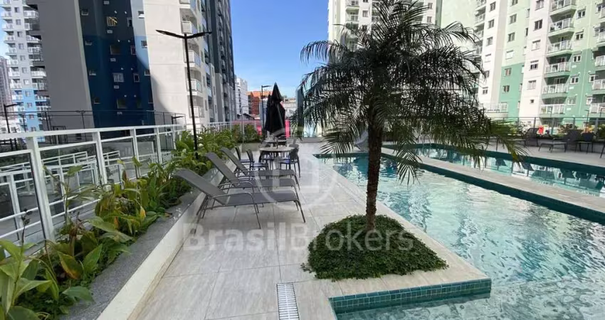 Apartamento com dois quartos e infraestrutura total no santo cristo