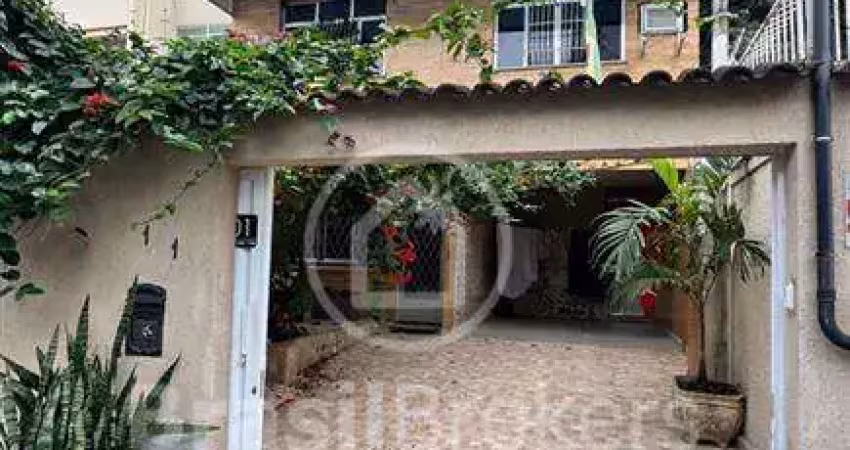 Casa duplex à venda com área total de 179,00m² e 3 quartos 3 vagas na tijuca!