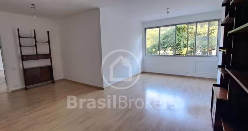 Apartamento à venda com 127 m² e 3 quartos em Laranjeiras, Rio de Janeiro/RJ