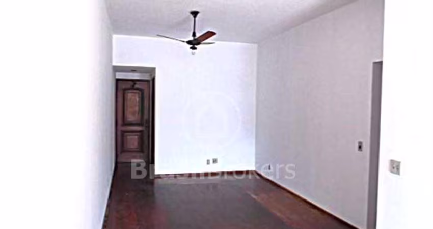 Apartamento com 2 quartos no Humaitá