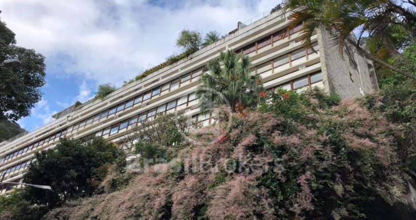 Ótimo 3 quartos muito arejado na Lagoa com 152 m² com vaga