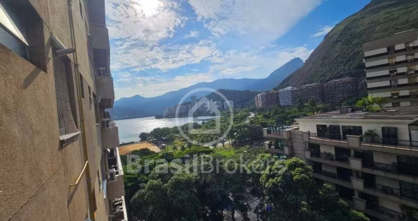 APARTAMENTO DE 3 QUARTOS DE ALTO PADRÃO NA LAGOA