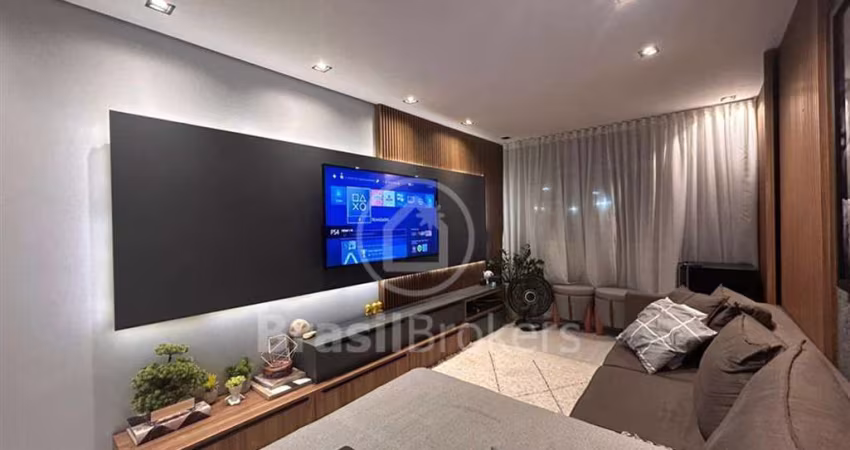 Apartamento reformado no Bairro Araújo - Irajá