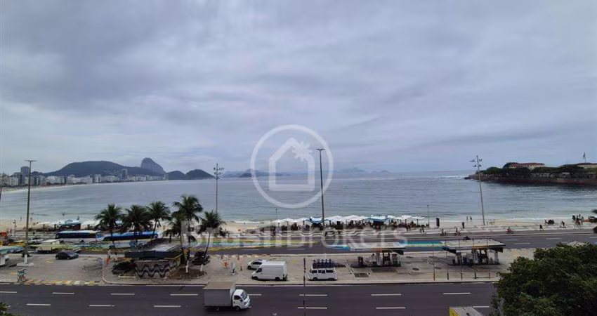 Apartamento à venda com 3 quartos na Avenida Atlântica