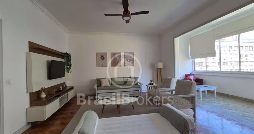 Apartamento com 3 quartos à venda em Copacabana