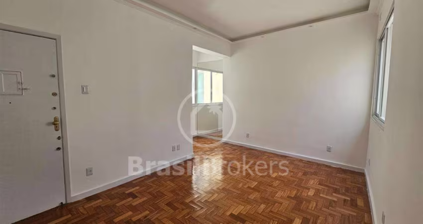 Apartamento 2 quartos com suíte em Ipanema