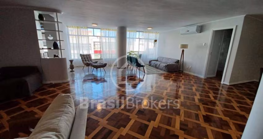 Apartamento à venda com 260,00m² e 4 quartos em Copacabana, Rio de Janeiro - rj