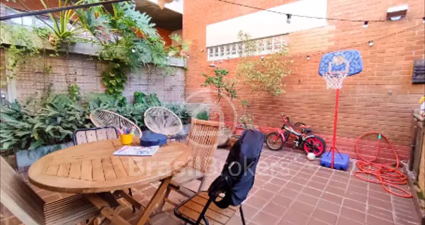 Casa 5 quartos, sendo 2 suítes