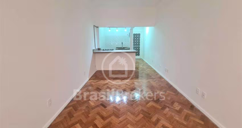 APARTAMENTO CONJUGADO EM COPACABANA