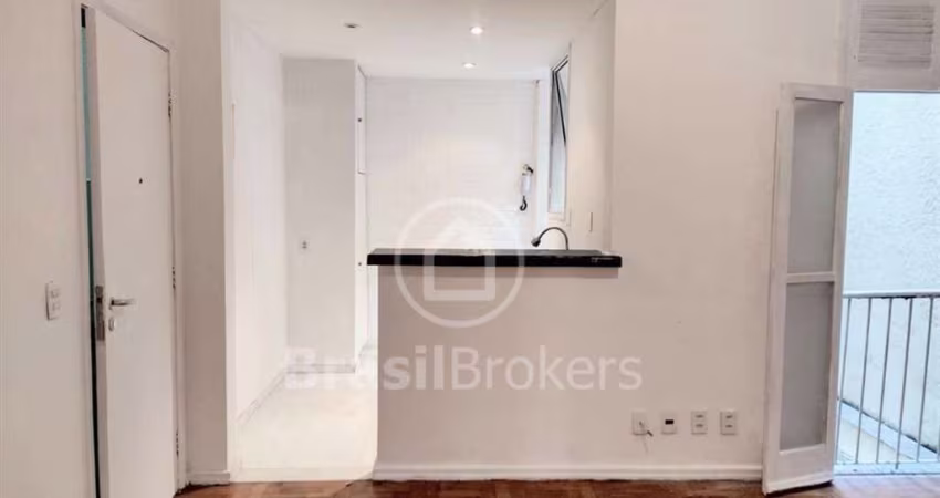 Apartamento à venda no Cosme Velho com 2 quartos e 61 metros