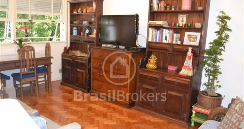 Apartamento 2 quartos com vaga no Leblon