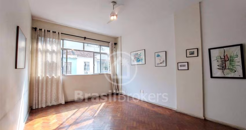 Apartamento à venda com 70,00m² e 2 quartos em Botafogo, Rio de Janeiro - rj