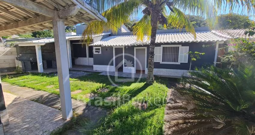 Casa 4 quartos, sendo 4 suítes