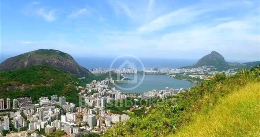 Casa à venda com 400,00m² e 6 quartos em Lagoa, Rio de Janeiro - rj