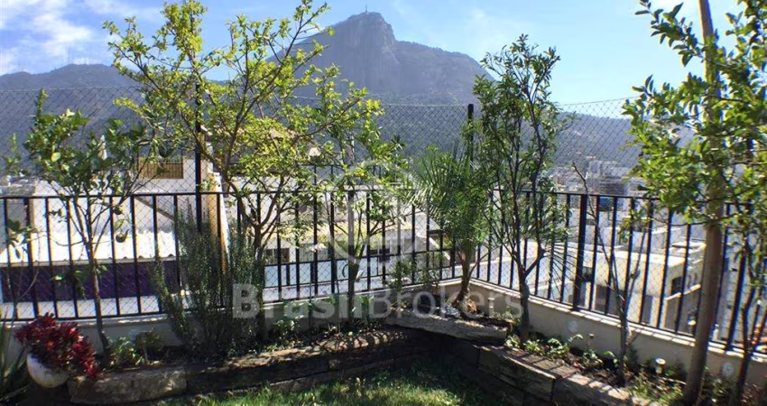 Cobertura Triplex à venda com 0m² e 4 quartos em Lagoa, Rio de Janeiro - rj