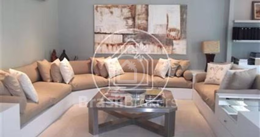 Casa à venda com 800,00m² e 4 quartos em Cosme Velho, Rio de Janeiro - rj
