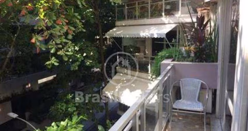 CONDOMINIO DO EDIFICIO EL GREGO - Apartamento 4 quartos, sendo 1 suíte