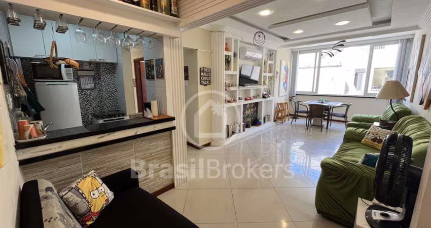 Excelente para Airbnb - Vendo apartamento em Copacabana de 3 quartos, sendo 1 suíte no Posto 5