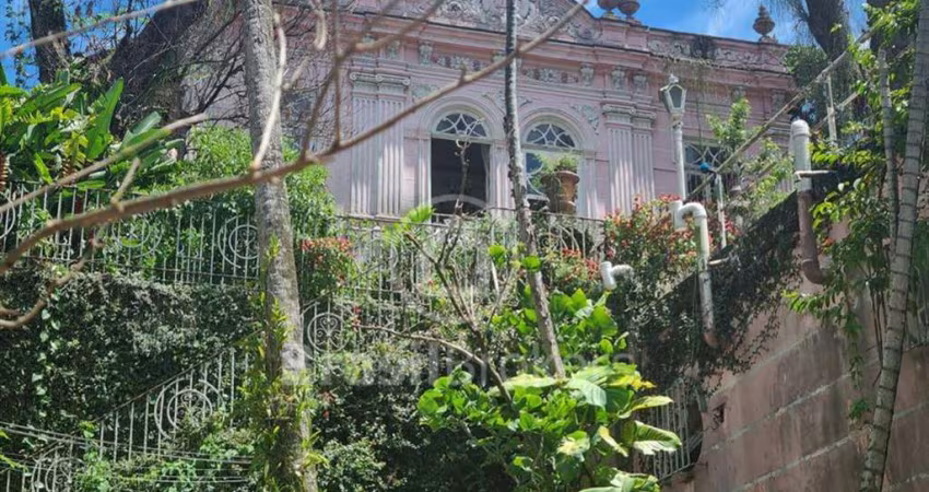 Maravilhoso casarão no coração de santa teresa