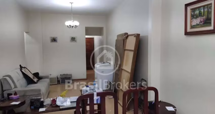Apartamento à venda com 102m², 3 quartos e 1 vaga