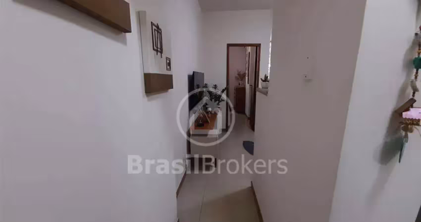 À venda quarto e sala todo reformado porteira fechada no flamengo 50m2