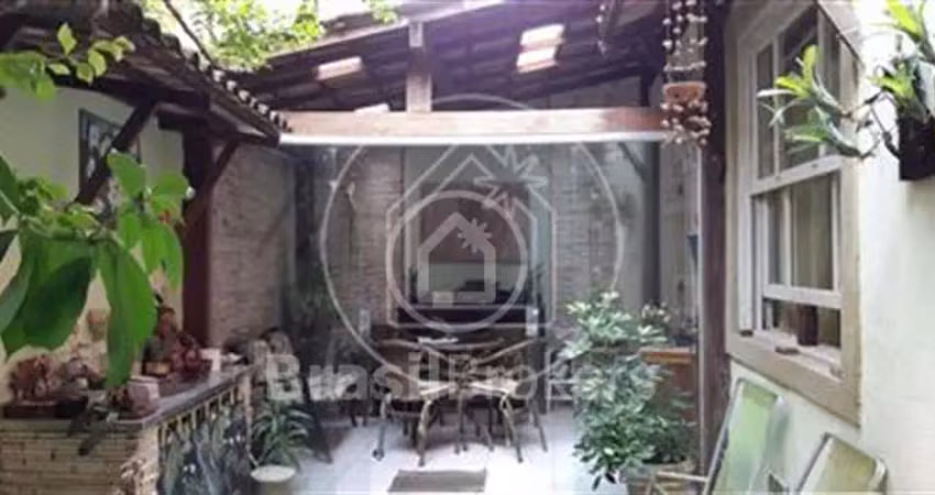Apartamento à venda com 84,00m² e 3 quartos em Jardim Botânico, Rio de Janeiro - rj