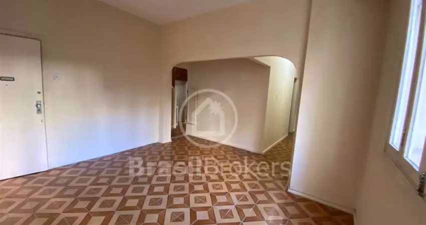 Charmoso apartamento na quadra da praia do flamengo