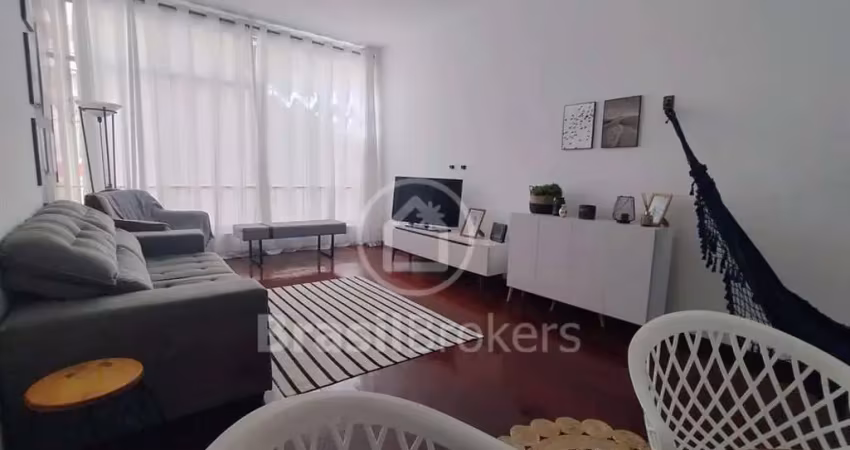 Apartamento reformado com 3 quartos à venda em copacabana