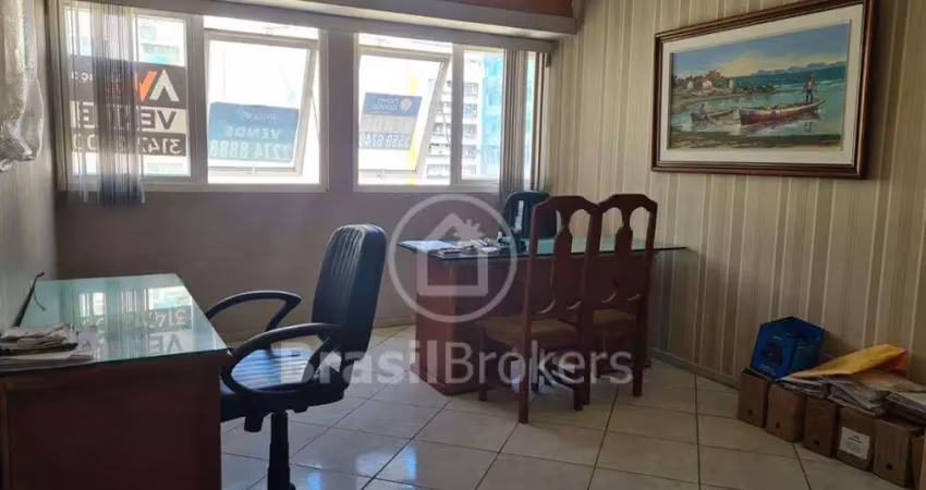Sala comercial no coração de copacabana, 28m², pronta para uso, com vaga na escritura!