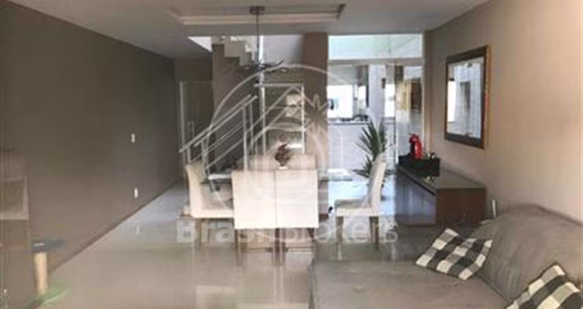 Casa à venda com 225,00m² e 3 quartos em Freguesia (Jacarepaguá), Rio de Janeiro - rj
