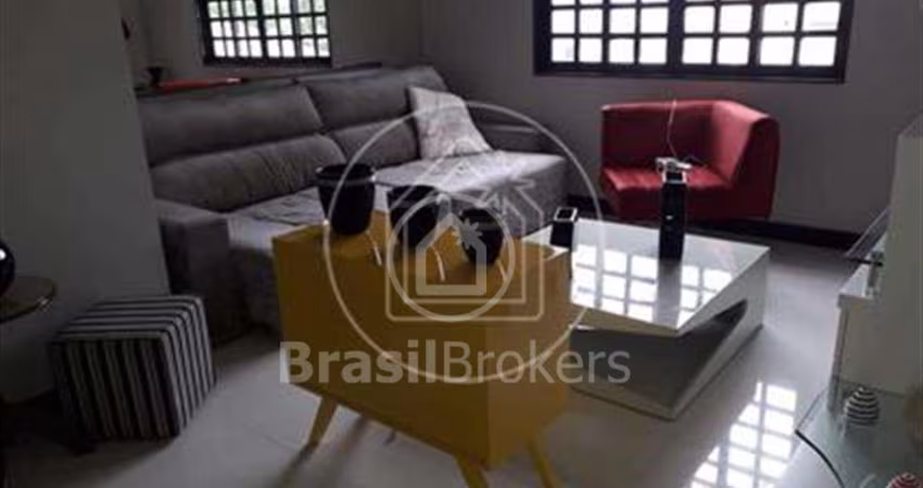 Casa de Condomínio à venda com 293,00m² e 3 quartos em Taquara, Rio de Janeiro - rj