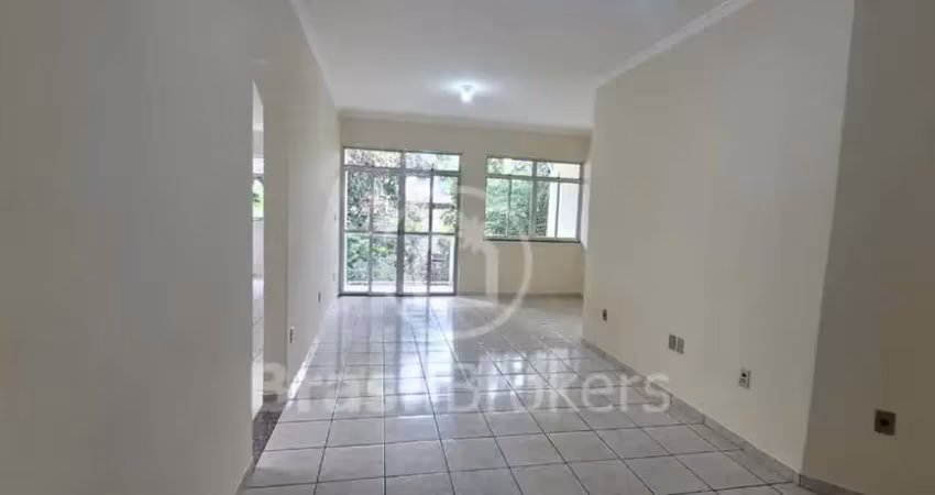 Ótima casa 3 qts 1 suíte com 215 m²