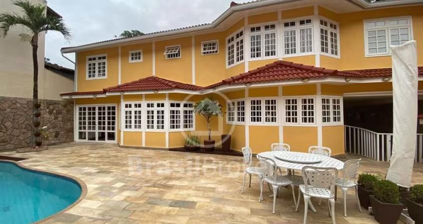 casa duplex condomínio bosque dos esquilos 477m2