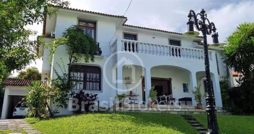 Casa à venda com 757,00m² e 4 quartos em Freguesia (Jacarepaguá), Rio de Janeiro - rj