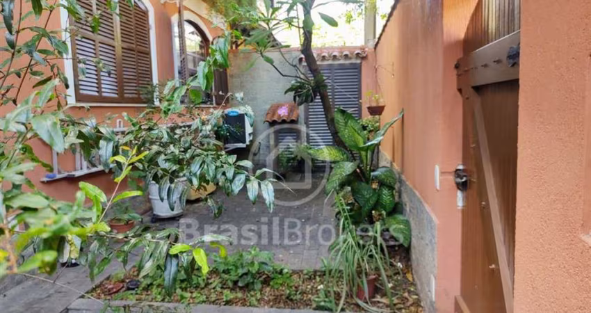 Casa de Condomínio à venda com 225,00m² e 3 quartos em Freguesia (Jacarepaguá), Rio de Janeiro - rj