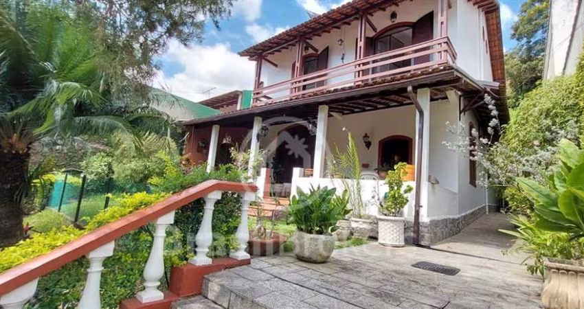 Casa à venda com 930,00m² e 4 quartos em Freguesia (Jacarepaguá), Rio de Janeiro - rj