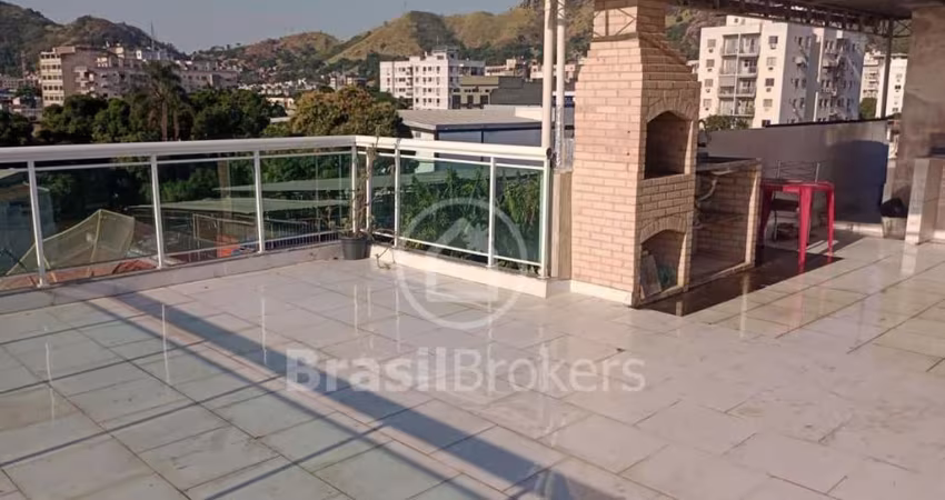 Casa de condomínio com 4 quartos na Praça Seca