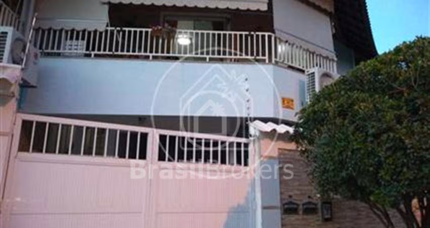 Casa à venda com 307,00m² e 3 quartos em Freguesia (Jacarepaguá), Rio de Janeiro - rj