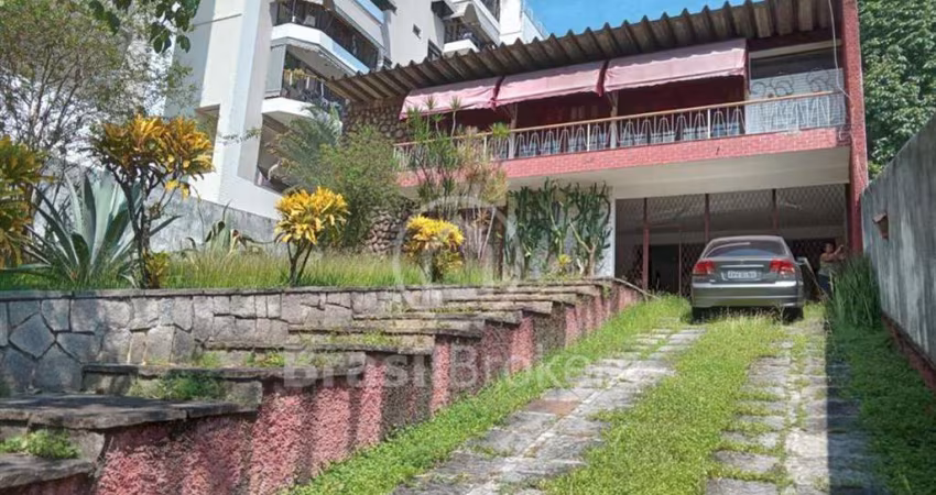 Casa à venda com 477,00m² e 4 quartos em Freguesia (Jacarepaguá), Rio de Janeiro - rj