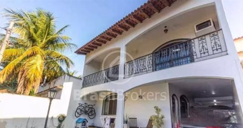 Casa à venda com 225,00m² e 3 quartos em Curicica, Rio de Janeiro - rj