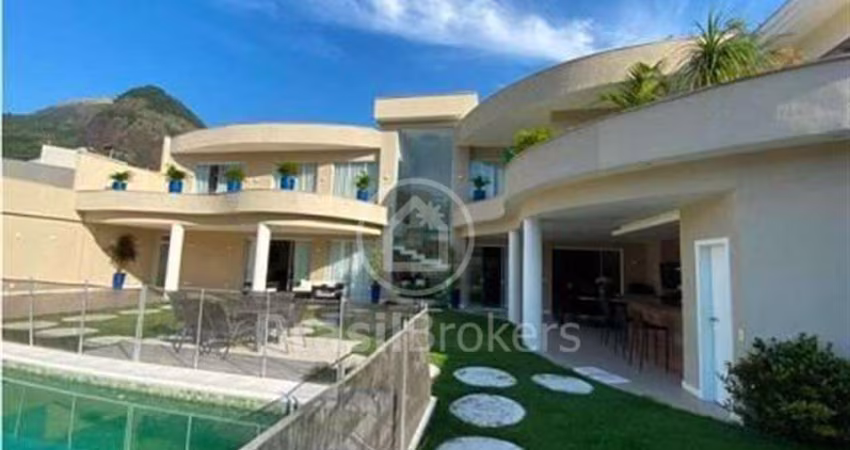 Casa de Vila à venda com 535,00m² e 5 quartos em Jacarepaguá, Rio de Janeiro - rj