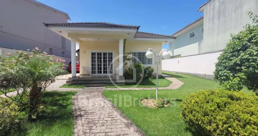 Casa de Condomínio à venda com 600,00m² e 2 quartos em Jacarepaguá, Rio de Janeiro - rj