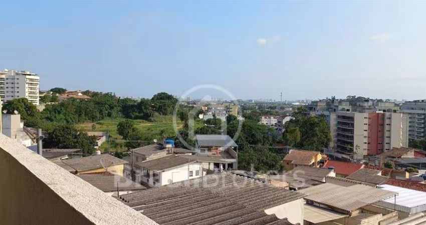 Casa de Condomínio à venda com 154,00m² e 3 quartos em Pechincha, Rio de Janeiro - rj