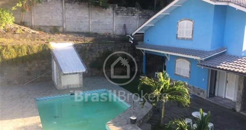 Casa de Condomínio à venda com 600,00m² e 8 quartos em Anil, Rio de Janeiro - rj