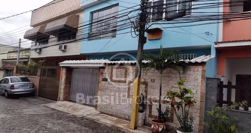Casa em condomínio com 182 m² na Freguesia