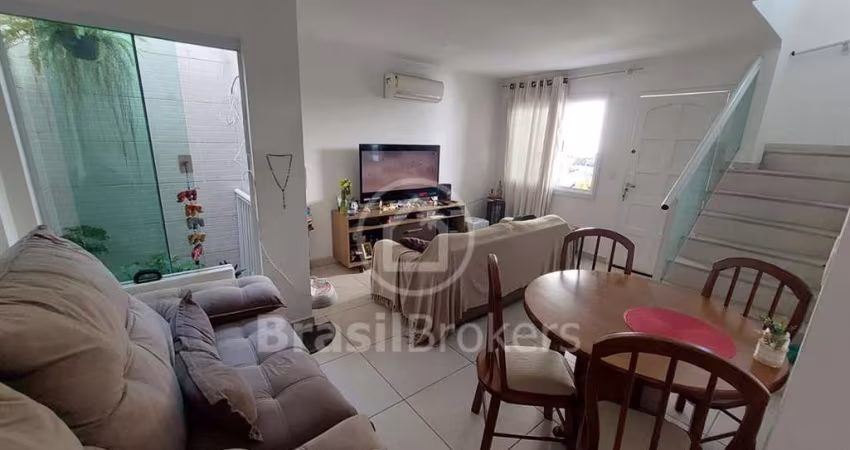 Casa em condomínio na Taquara