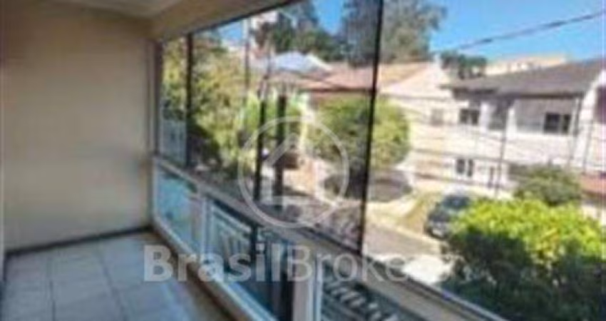 CASA EM CONDOMINIO NA TAQUARA - 3 QUARTOS