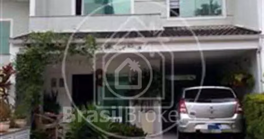 Casa de condomínio à venda com 240,00m² e 4 quartos em freguesia (jacarepaguá), rio de janeiro - rj